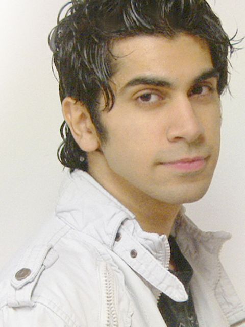 Clique para saber idade, peso, altura, etc de Ali Orokzai. Foto de Ali Orokzai