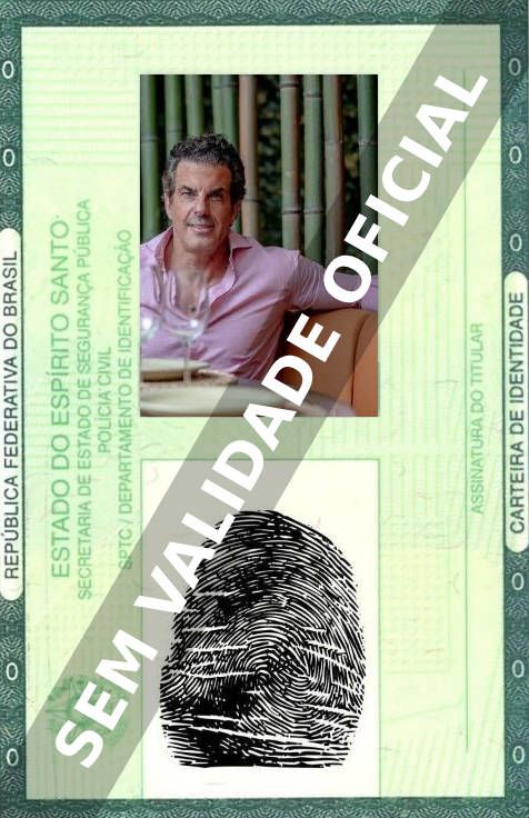 Imagem hipotética representando a carteira de identidade de Álvaro Garnero