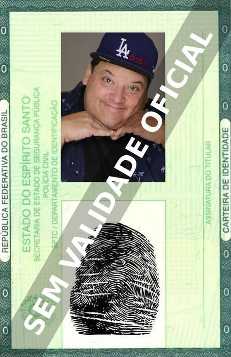 Imagem hipotética representando a carteira de identidade de Brad Grunberg