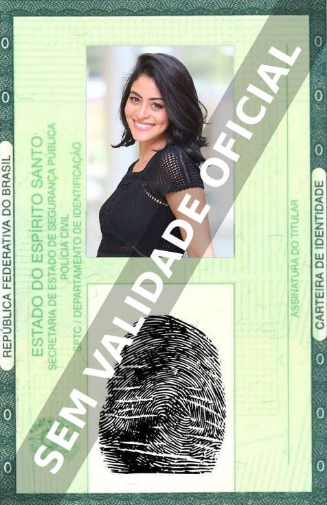 Imagem hipotética representando a carteira de identidade de Carol Castro
