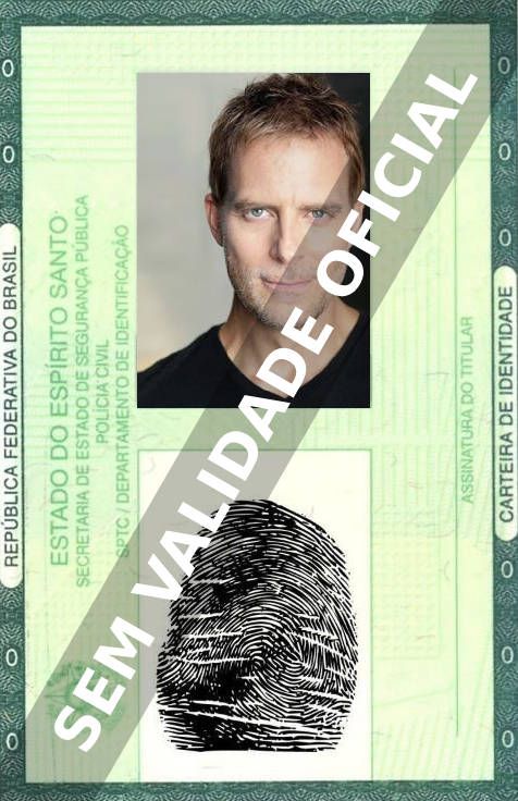 Imagem hipotética representando a carteira de identidade de Daniel Travis