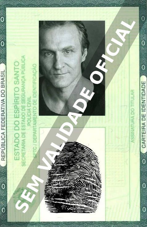 Imagem hipotética representando a carteira de identidade de David Patrick Kelly