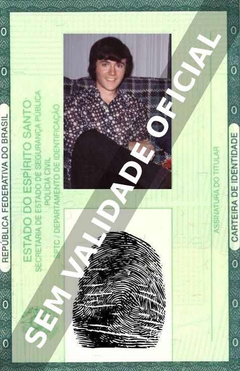 Imagem hipotética representando a carteira de identidade de Juan Antonio Edwards