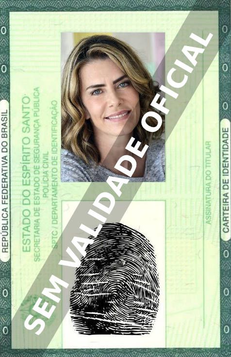Imagem hipotética representando a carteira de identidade de Maitê Proença