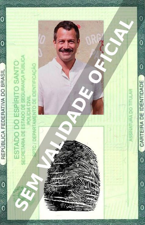 Imagem hipotética representando a carteira de identidade de Malvino Salvador