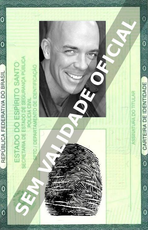 Imagem hipotética representando a carteira de identidade de Mark Lassise