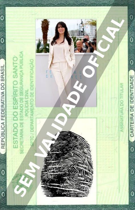 Imagem hipotética representando a carteira de identidade de Nadine Labaki