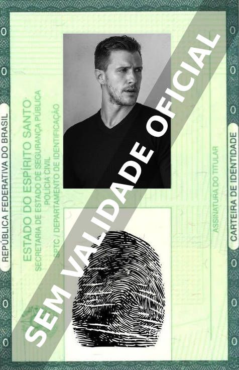 Imagem hipotética representando a carteira de identidade de Patrick Heusinger