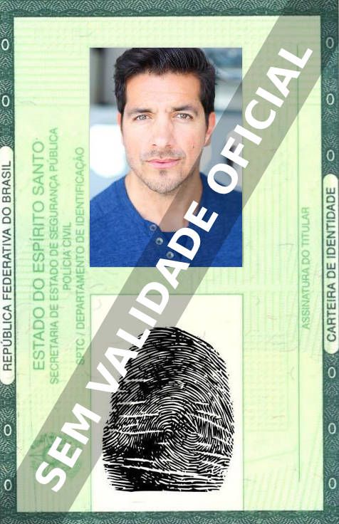 Imagem hipotética representando a carteira de identidade de Paulo César Quevedo