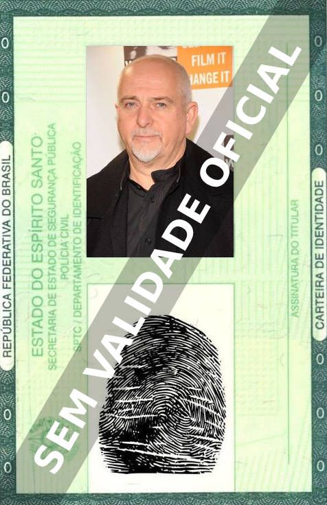 Imagem hipotética representando a carteira de identidade de Peter Gabriel