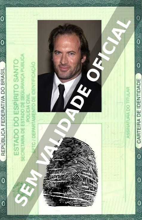 Imagem hipotética representando a carteira de identidade de Scott Patterson