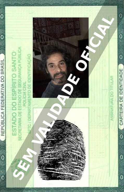 Imagem hipotética representando a carteira de identidade de Sergio Maciel