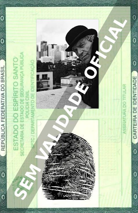 Imagem hipotética representando a carteira de identidade de Tchéky Karyo