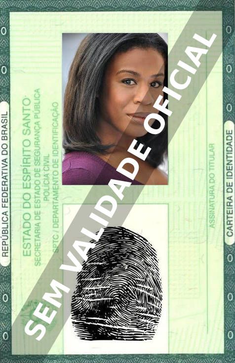 Imagem hipotética representando a carteira de identidade de Uzo Aduba
