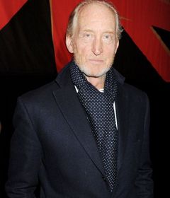 Foto de Charles Dance