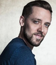 Foto de J. Adam Brown