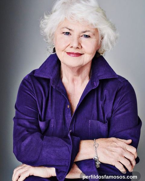 Annette Badland