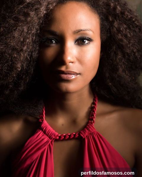 Ciomara Morais