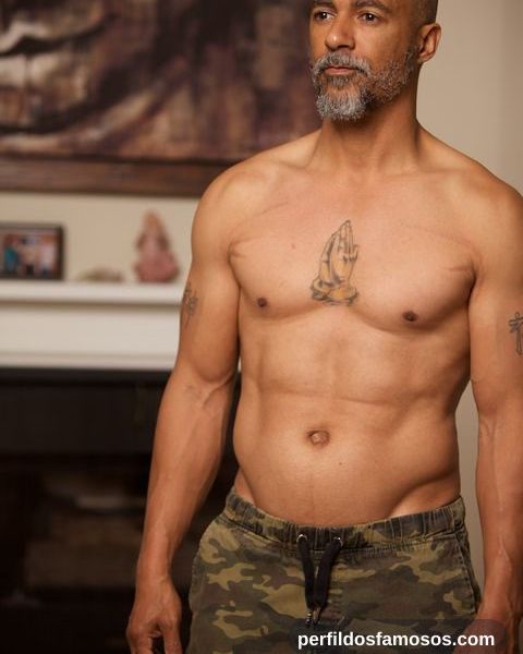 Damian T. Raven