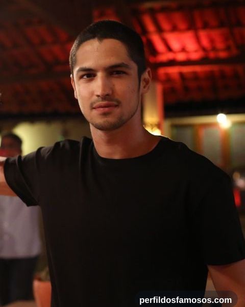 Gabriel Leone