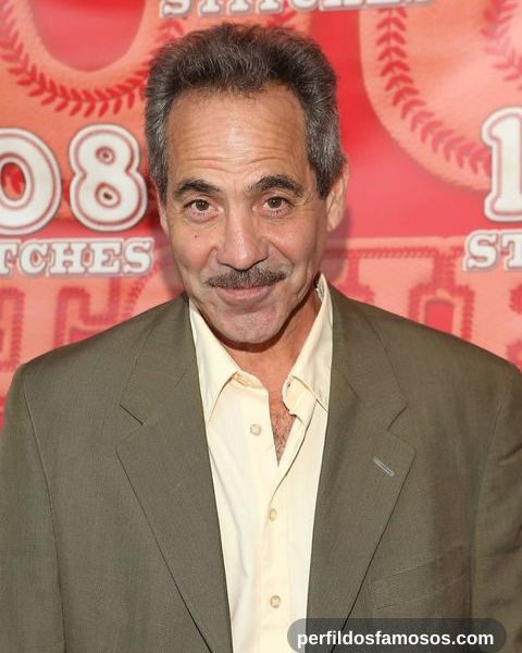 Larry Thomas