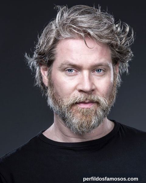 Lukas Loughran