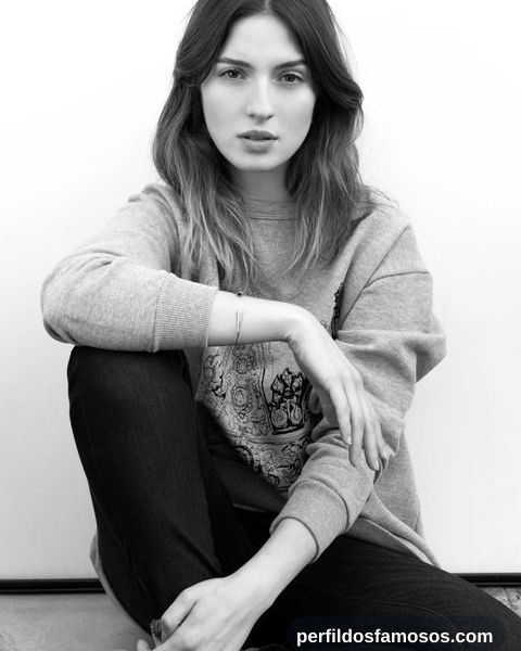 María Valverde