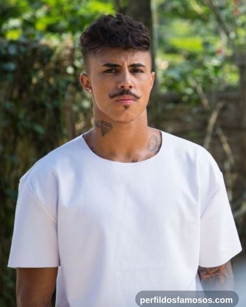 MC Livinho