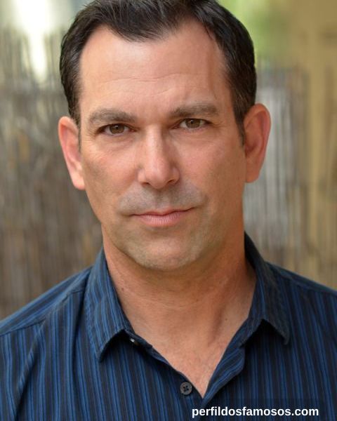 Robert Mammana