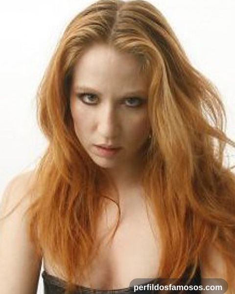 Tara Cardinal