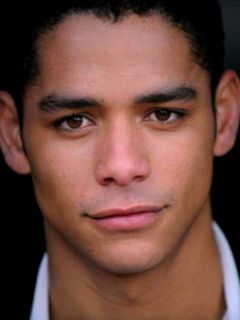 Foto de Charlie Barnett