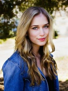 Foto de Elizabeth Lail