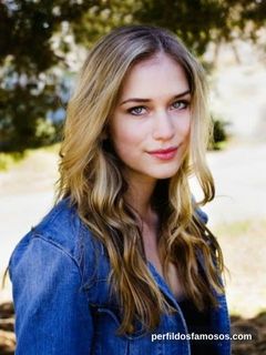 Foto de Elizabeth Lail