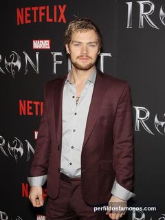Foto de Finn Jones