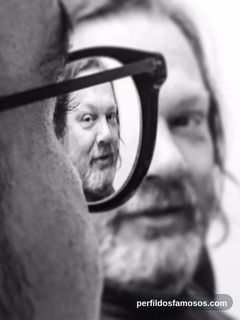 Foto de Maynard Stuart Farrell