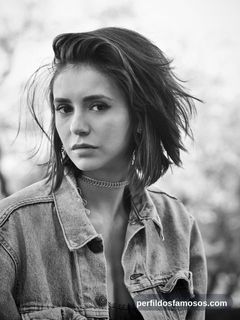 Foto de Nina Dobrev