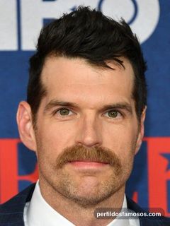 Foto de Timothy Simons