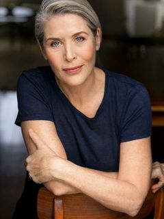 Foto de Jennifer Ward-Lealand