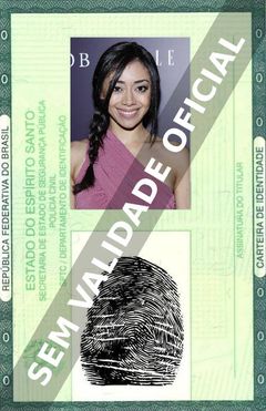 Imagem hipotética representando a carteira de identidade de Aimee Garcia