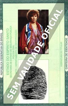 Imagem hipotética representando a carteira de identidade de Alyson Reed