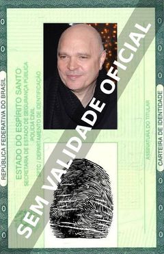 Imagem hipotética representando a carteira de identidade de Anthony Minghella