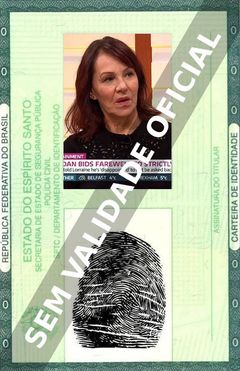 Imagem hipotética representando a carteira de identidade de Arlene Phillips