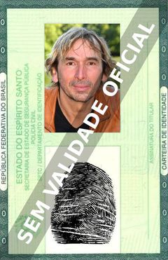 Imagem hipotética representando a carteira de identidade de Arnd Schimkat