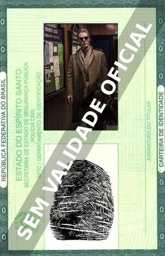 Imagem hipotética representando a carteira de identidade de Benedict Cumberbatch
