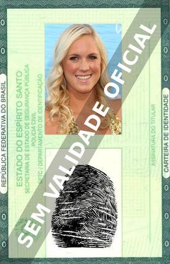 Imagem hipotética representando a carteira de identidade de Bethany Hamilton