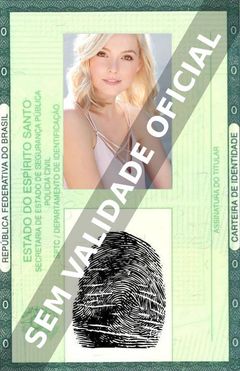 Imagem hipotética representando a carteira de identidade de Briana White