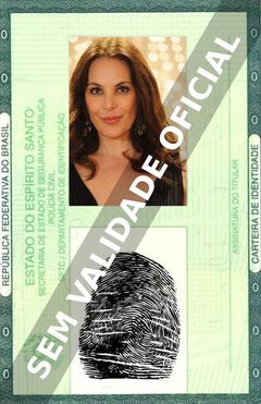 Imagem hipotética representando a carteira de identidade de Carolina Ferraz