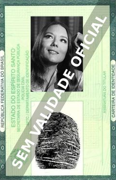 Imagem hipotética representando a carteira de identidade de Diana Rigg