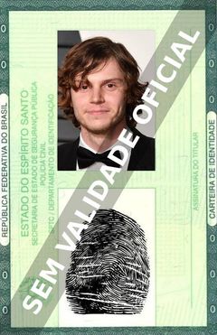 Imagem hipotética representando a carteira de identidade de Evan Peters