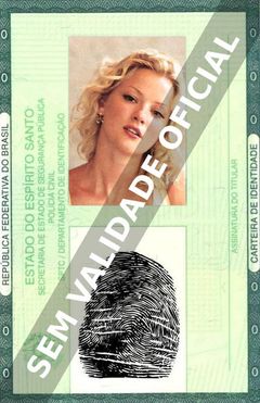 Imagem hipotética representando a carteira de identidade de Gretchen Mol